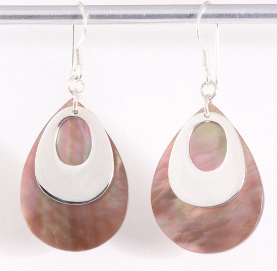 Grote druppelvormige zilveren oorbellen met bruine parelmoer afbeelding 1