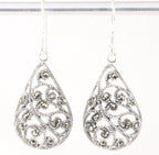 Opengewerkte druppelvormige zilveren oorbellen met marcasiet afbeelding 1