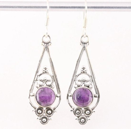 Lange opengewerkte zilveren oorbellen met amethist afbeelding 4