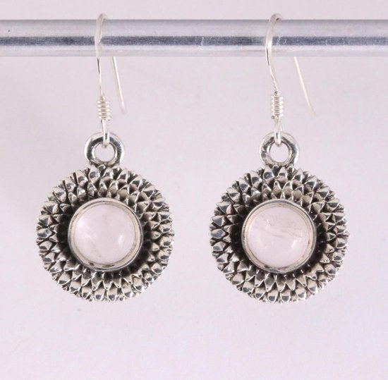 Ronde bewerkte zilveren oorbellen met rozenkwarts afbeelding 1