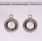 Ronde bewerkte zilveren oorbellen met rozenkwarts afbeelding 1