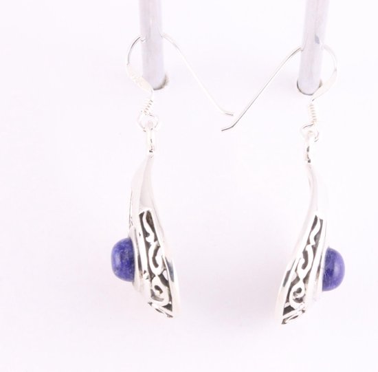 Opengewerkte zilveren oorbellen met lapis lazuli afbeelding 4