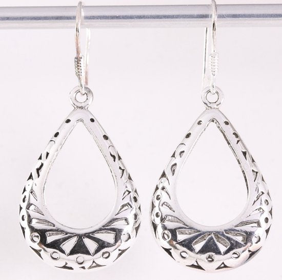 Opengewerkte zilveren oorbellen afbeelding 1