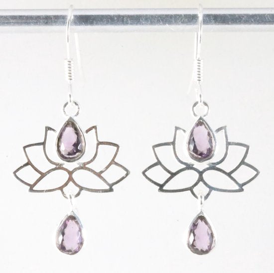 Zilveren lotus oorbellen met amethist afbeelding 1