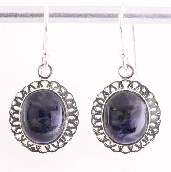 Opengewerkte zilveren oorbellen met sodaliet afbeelding 1
