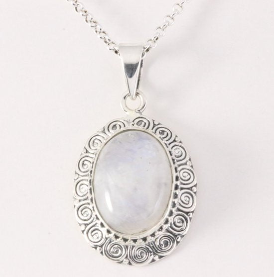 Bewerkte zilveren hanger met regenboog maansteen aan ketting afbeelding 1