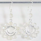 Ronde opengewerkte zilveren oorbellen met regenboog maansteen afbeelding 1