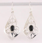 Opengewerkte zilveren oorbellen met onyx afbeelding 1