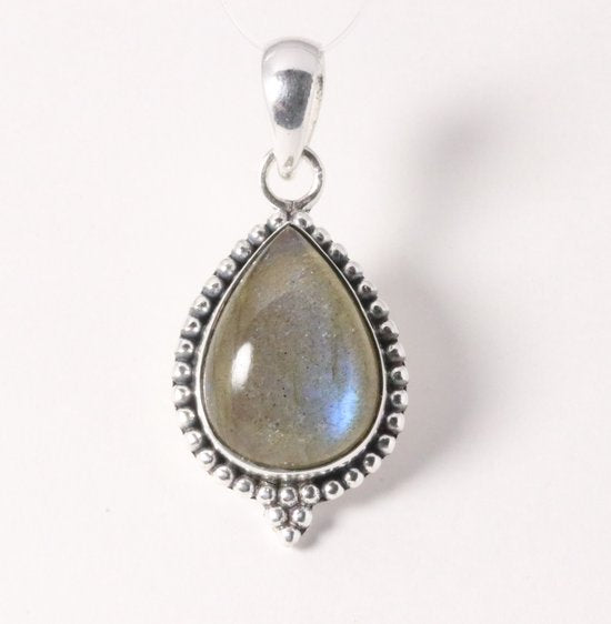 Bewerkte druppelvormige zilveren hanger met labradoriet afbeelding 1