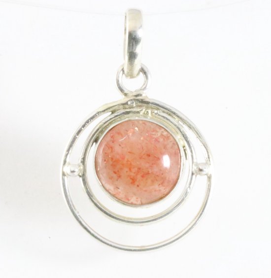 Ronde opengewerkte zilveren hanger met rode zonnesteen afbeelding 1