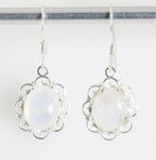 Fijne opengewerkte zilveren oorbellen met regenboog maansteen afbeelding 1