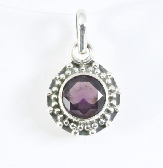 Fijne bewerkte ronde zilveren hanger met amethist afbeelding 1