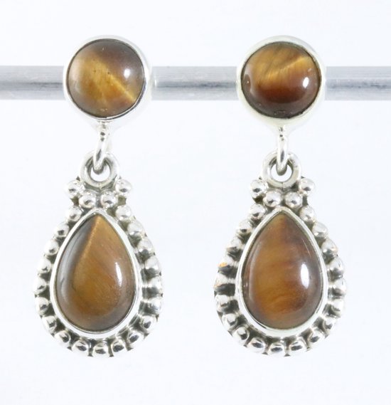 Bewerkte zilveren oorstekers met tijgeroog afbeelding 1