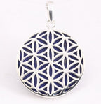 Ronde zilveren hanger met levensbloem op lapis lazuli afbeelding 1