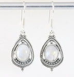 Opengewerkte zilveren oorbellen met regenboog maansteen afbeelding 1