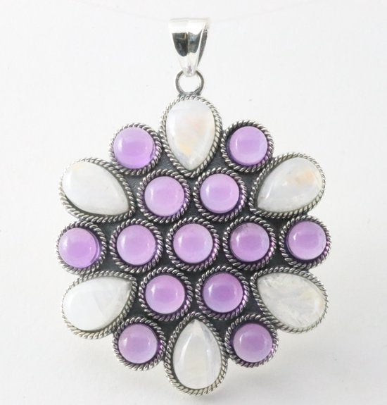 Traditionele bewerkte zilveren hanger met regenboog maansteen en amethist afbeelding 1