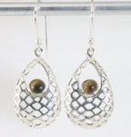 Opengewerkte zilveren oorbellen met tijgeroog afbeelding 1