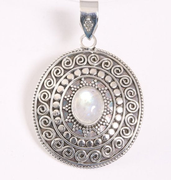 Traditionele bewerkte zilveren hanger met regenboog maansteen afbeelding 1