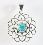 Opengewerkte zilveren hanger met turkoois afbeelding 1