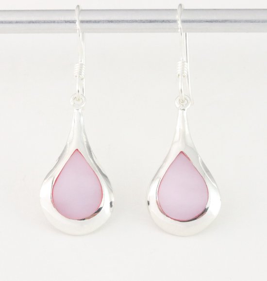 Druppelvormige zilveren oorbellen met roze parelmoer afbeelding 1