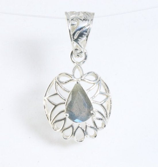 Fijne opengewerkte zilveren hanger met labradoriet afbeelding 1