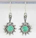 Bewerkte zilveren oorbellen met groene onyx afbeelding 1