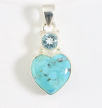 Hartvormige zilveren hanger met Arizona turkoois en blauwe topaas afbeelding 1