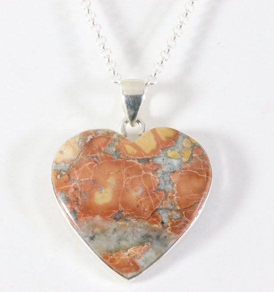 Hartvormige zilveren hanger met rode koperturkoois aan ketting afbeelding 1