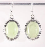 Bewerkte ovale zilveren oorbellen met prehniet afbeelding 1