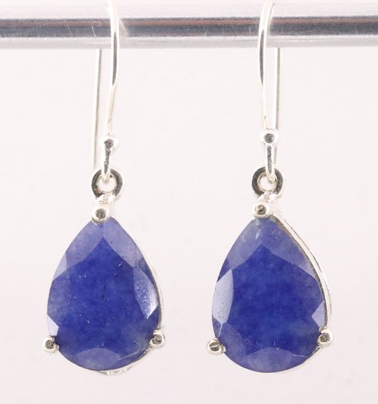 Zilveren oorbellen met blauwe saffier afbeelding 1
