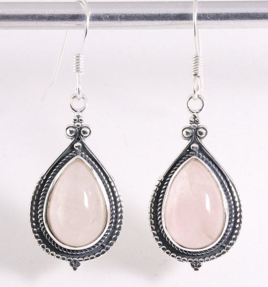 Bewerkte zilveren oorbellen met rozenkwarts afbeelding 1
