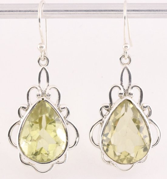 Opengewerkte zilveren oorbellen met lemonkwarts afbeelding 1