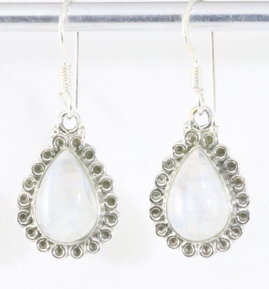 Fijne bewerkte zilveren oorbellen met regenboog maansteen afbeelding 1