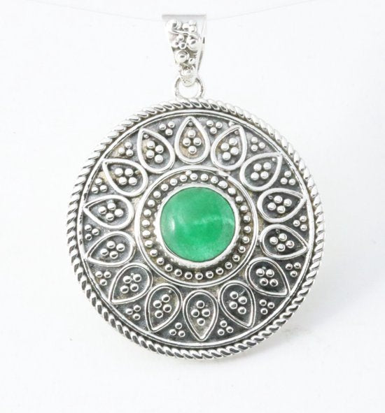 Ronde bewerkte zilveren hanger met jade afbeelding 1