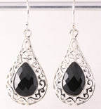 Opengewerkte zilveren oorbellen met onyx afbeelding 1