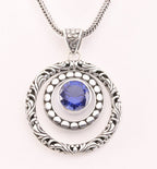 Traditionele bewerkte zilveren hanger met blauwe saffier aan vossenstaart ketting afbeelding 1