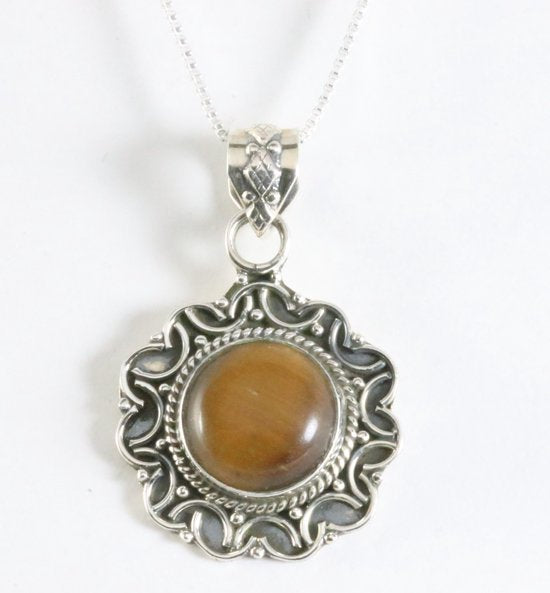 Bewerkte zilveren hanger met tijgeroog aan ketting afbeelding 1