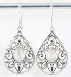 Opengewerkte zilveren oorbellen met rozenkwarts afbeelding 1