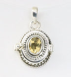 Traditioneel bewerkt zilveren medaillon met citrien afbeelding 1