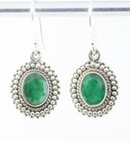 Bewerkte ovale zilveren oorbellen met smaragd afbeelding 1