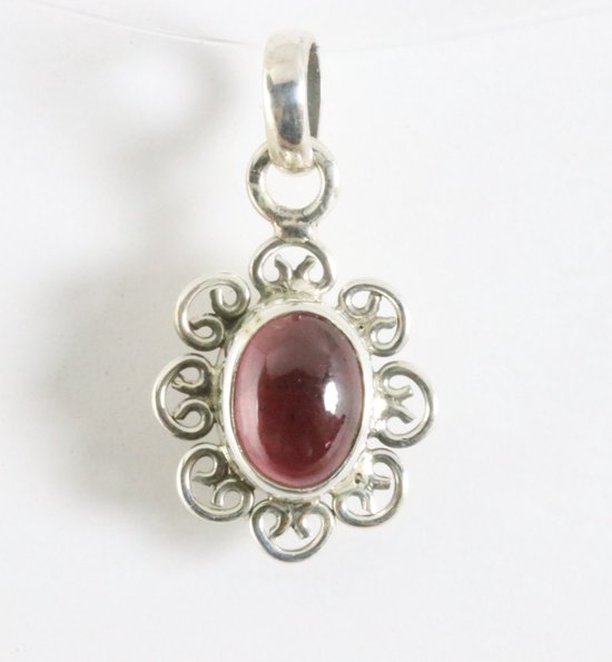 Fijne opengewerkte zilveren hanger met granaat afbeelding 1