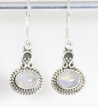 Bewerkte zilveren oorbellen met regenboog maansteen afbeelding 1