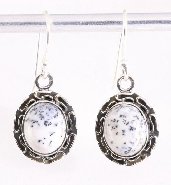 Bewerkte zilveren oorbellen met dendriet opaal afbeelding 1
