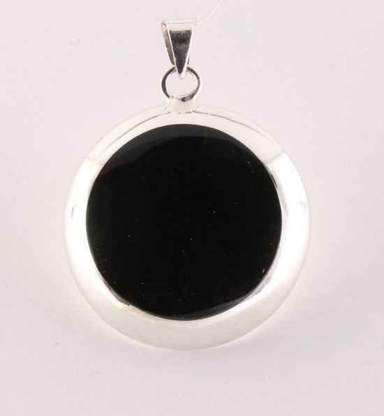 Ronde hoogglans zilveren hanger met onyx afbeelding 1