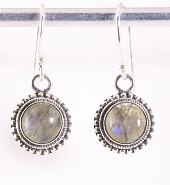 Fijne bewerkte ronde zilveren oorbellen met labradoriet afbeelding 1