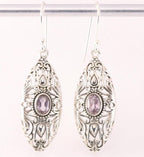 Lange opengewerkte zilveren oorbellen met amethist afbeelding 1