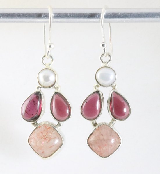Zilveren oorbellen met rode zonnesteen, granaat en parel afbeelding 1
