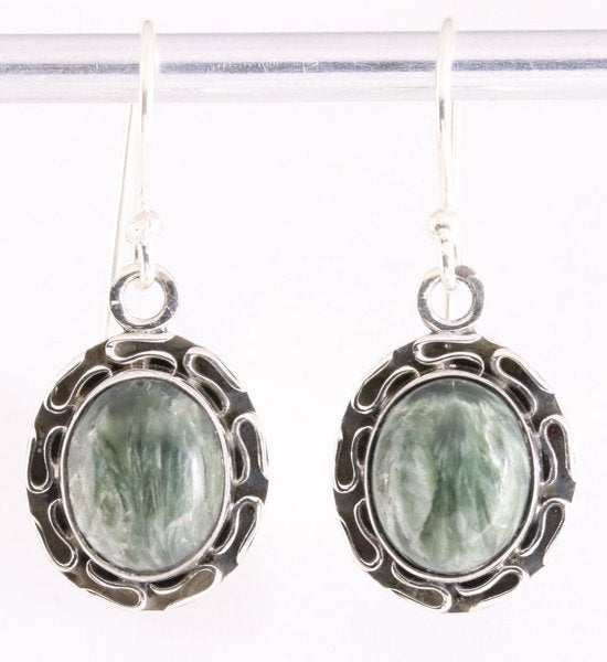 Bewerkte zilveren oorbellen met serafiniet afbeelding 1