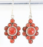 Traditionele bewerkte zilveren oorbellen met rode koraal steen afbeelding 1