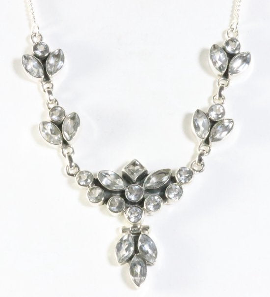 Zilveren collier met bergkristal stenen afbeelding 1